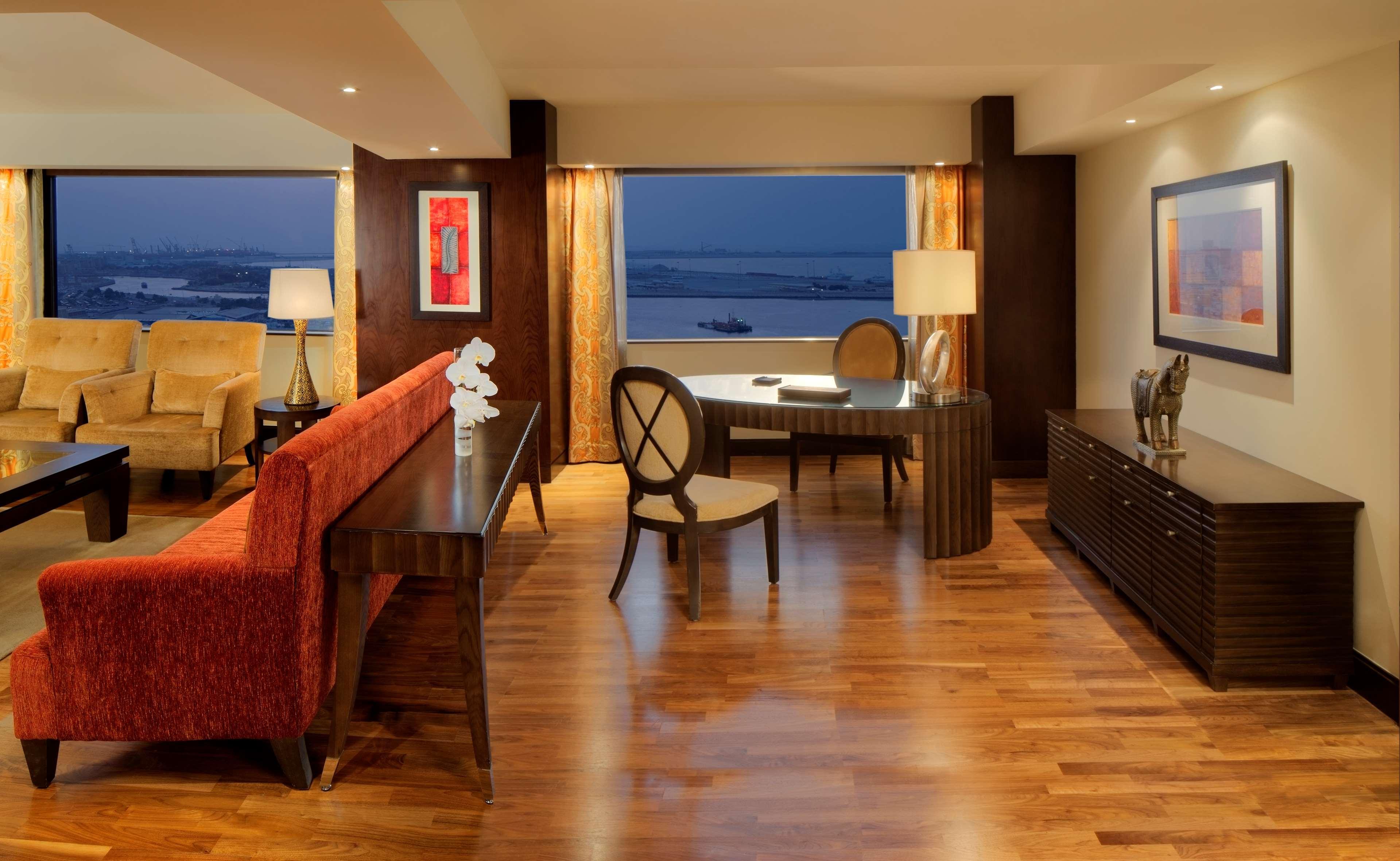 Hyatt Regency - Corniche