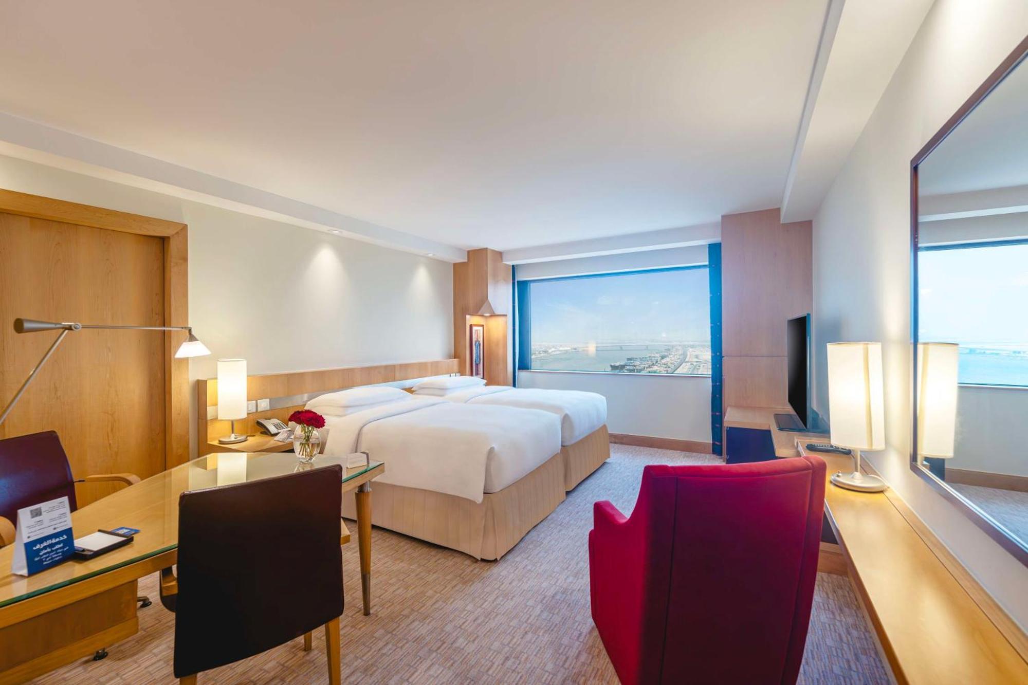 Hyatt Regency - Corniche 5* Dubai