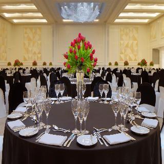 Hotel Hyatt Regency - Corniche 5*